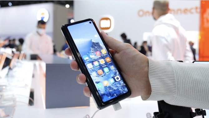 Xiaomi yeni katlanabilir cihazı ile çok konuşulacak!