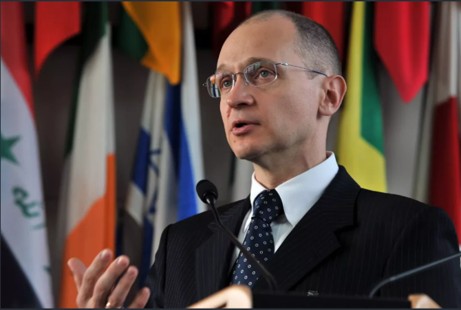 Rusya iPhone'u yasaklıyor!