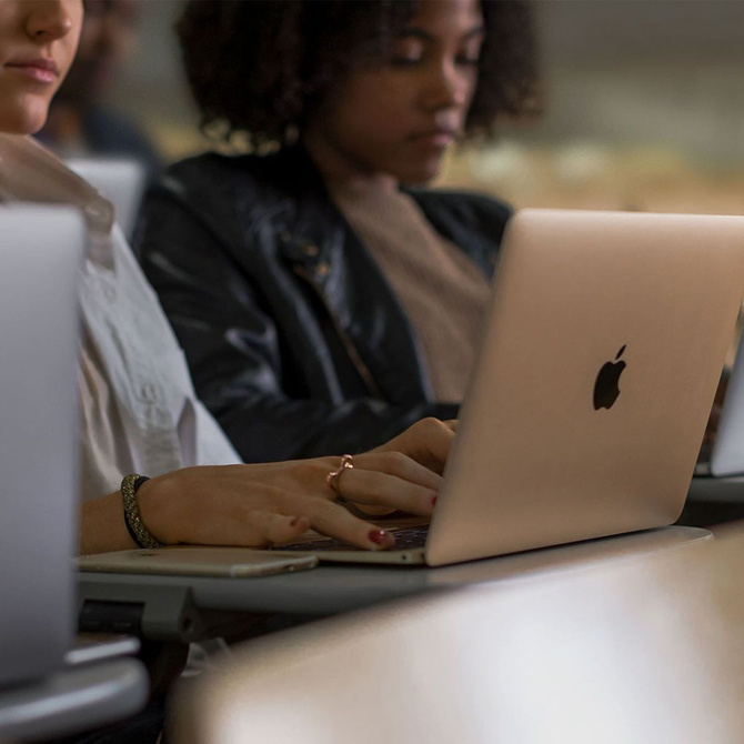 Apple Education Store için doğrulama zorunlu oldu: Apple Watch indirimi de geldi - Resim : 1