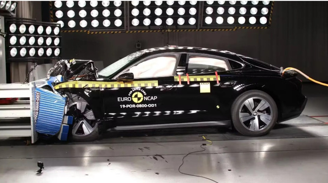 Ferrari tarihinde bir ilk: İlk elektrikli model Euro NCAP çarpışma testinde! - Resim : 1
