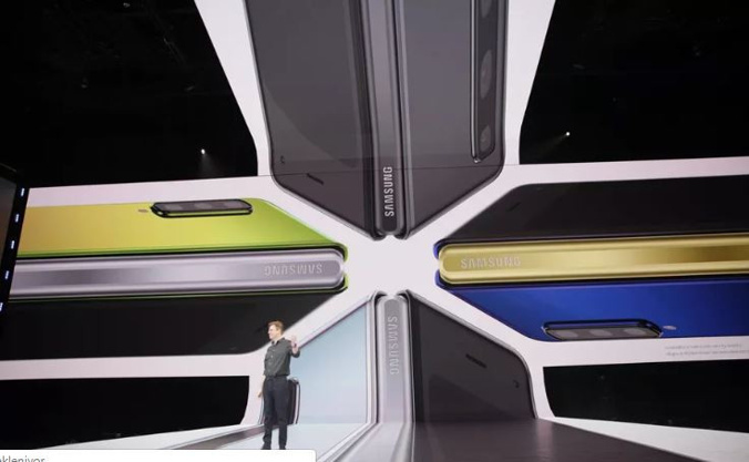 Samsung Galaxy Fold tanıtıldı! İşte fiyatı ve özellikleri - Resim : 1