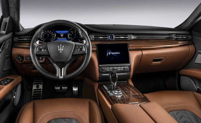 1468354898_2017-maserati-quattroporte-105-876x535.jpg