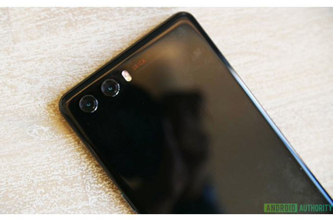 Huawei P20 canlı görüntülendi - Resim : 1