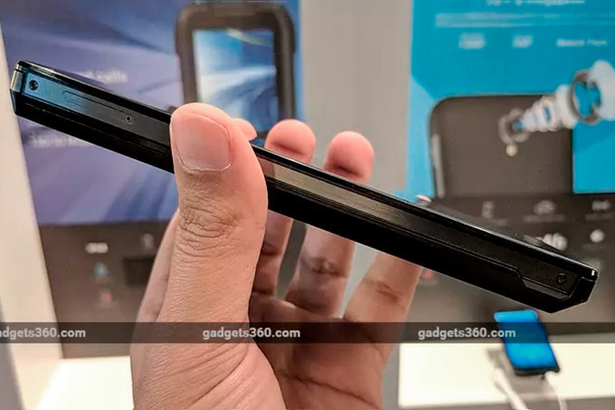 Dünyanın en büyük piline sahip akıllı telefon tanıtıldı - Resim : 1