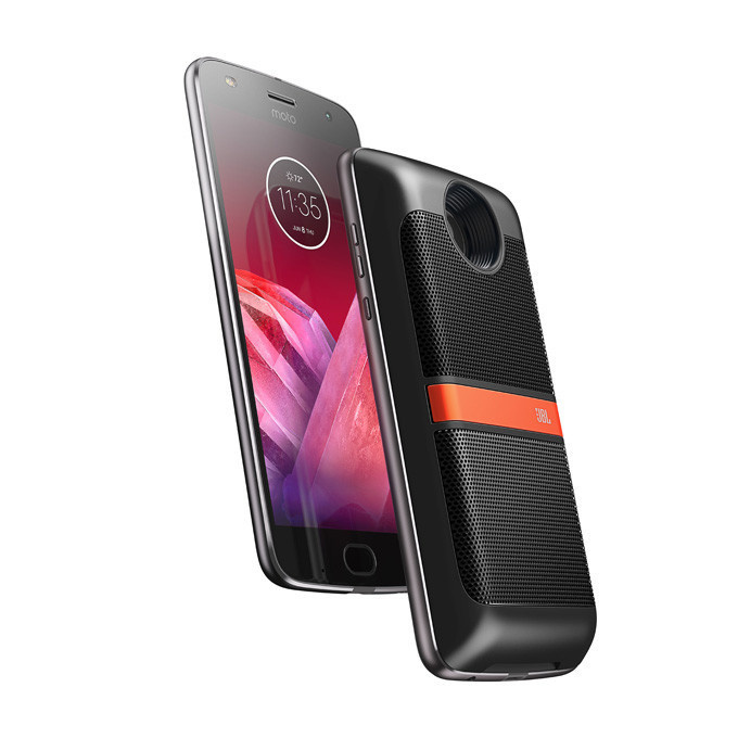 Turkcell’den Moto Z2 Play alana hediye var! - Resim : 1