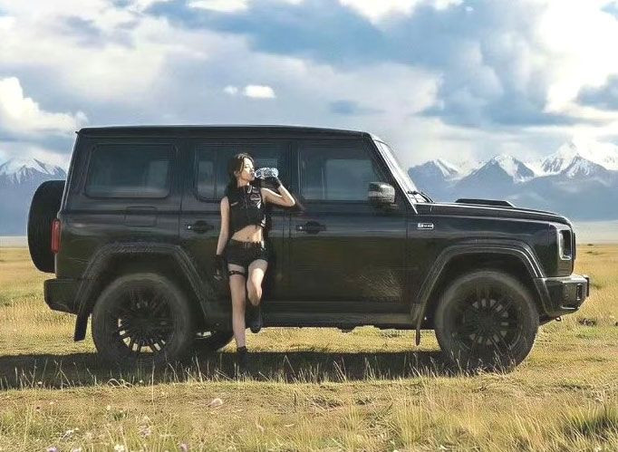 Mercedes G-Serisi'nin Çinli kopyası alay konusu oldu - Resim: 2