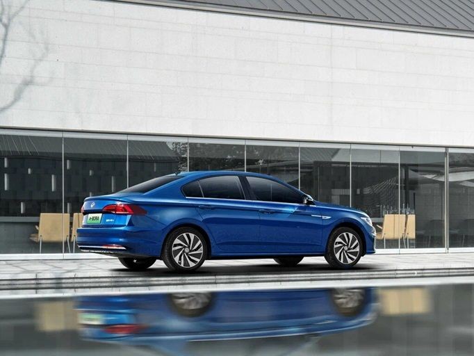 Volkswagen'in efsane modeli Volkswagen Bora 2025 küllerinden doğuyor, işte fiyatı - Resim: 2