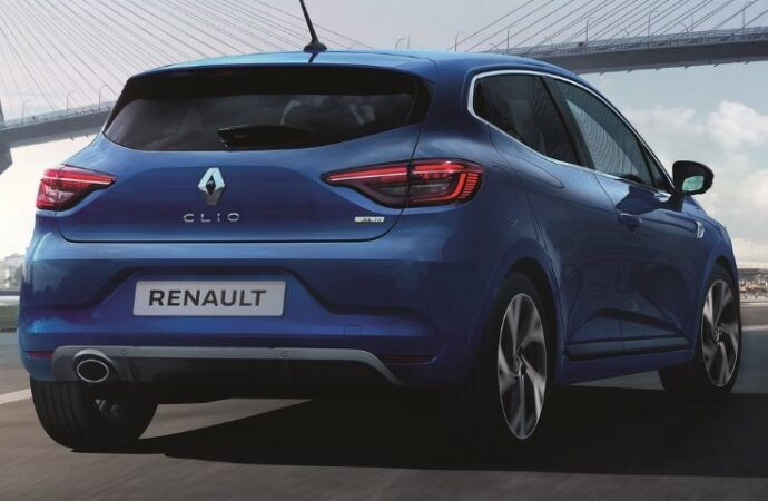 Renault Clio almayı düşünenlere büyük sürpriz! Liste fiyatında 125 bin TL fark ediyor! - Resim: 3