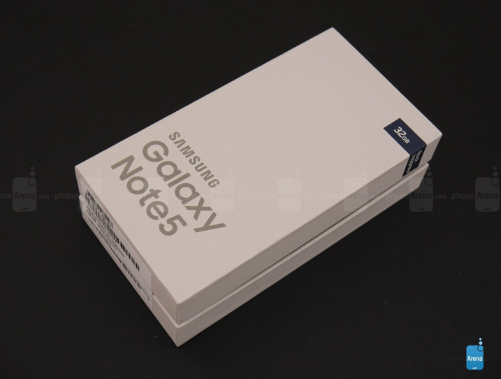 1439616442_samsung-galaxy-note5-unboxing-1.jpg
