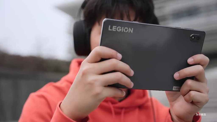 Lenovo'nun MWC 2022'de tanıttığı Oyun telefonu ve tableti: Y90 ve Y700! - Resim : 2