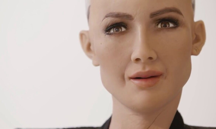 İnsansı robot Sophia ilginç isteğiyle şaşırttı! - Resim : 1
