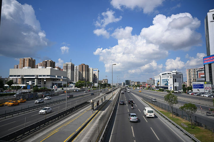 İstanbul'daki trafik yoğunluğunu görenler şaştı kaldı! - Resim : 1