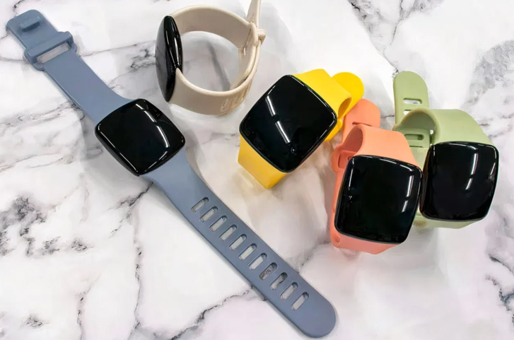 Apple Watch alamayanlar için 3 dolarlık alternatif akıllı saat üretildi - Resim : 1