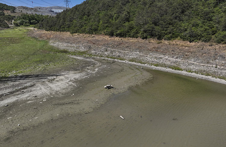 Sıcak hava barajları da kuruttu! Doluluk oranı yüzde 40,33'e düştü - Resim : 2