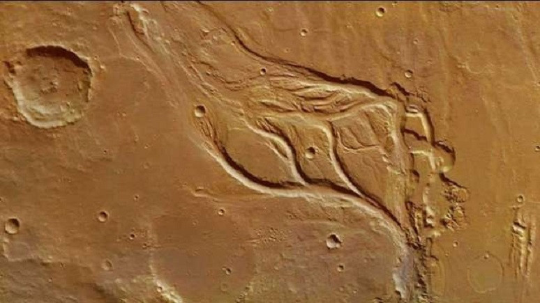 Mars'ta büyük nehirler keşfedildi! - Resim : 1