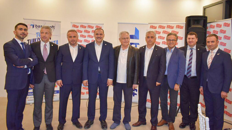 BMD üyeleri geleneksel iftarda buluştu - Resim : 2