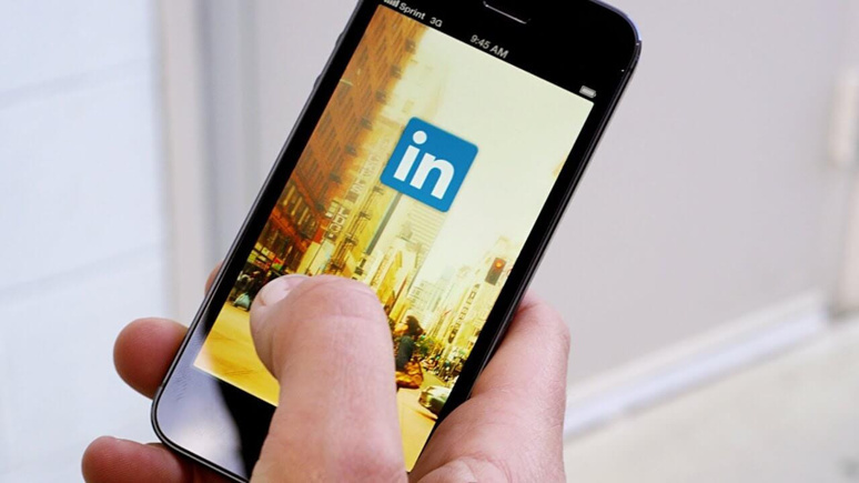 iOS 14 pano özelliğinin ilk kurbanı LinkedIn’e oldu! - Resim : 1