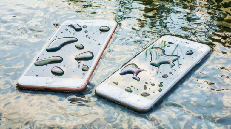 Suya düşen telefonunuzu kurtaracak önemli adımlar neler? - Resim : 1