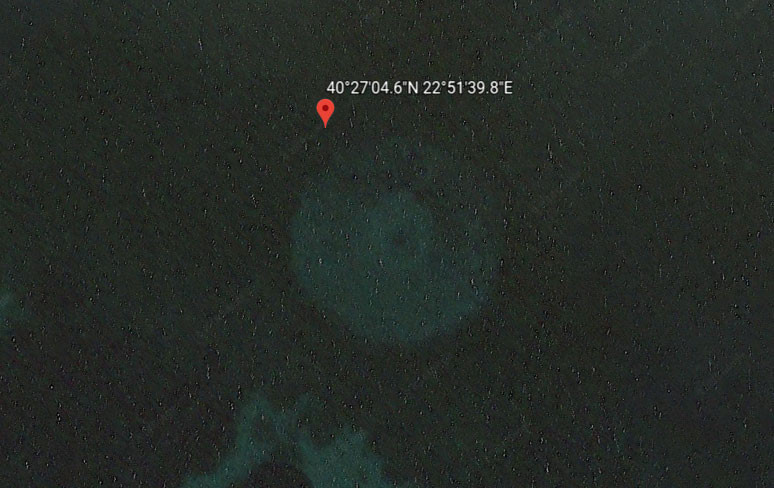 Google Earth Yunanistan'da tanımlanamayan cisim buldu - Resim : 1