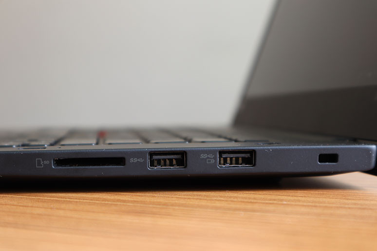 Lenovo ThinkPad X1 EXtreme inceleme - Resim : 3