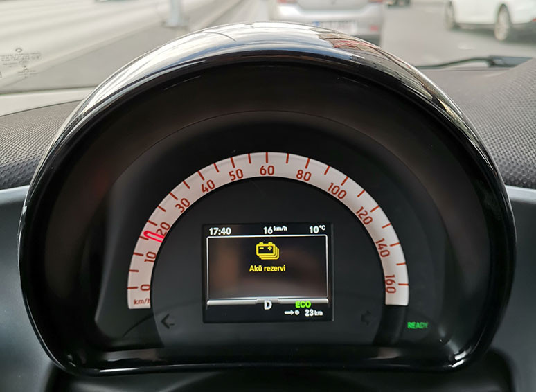 Yüzde 100 elektrikli Smart EQ fortwo test ettik (video) - Resim : 3