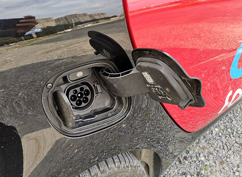 Yüzde 100 elektrikli Smart EQ fortwo test ettik (video) - Resim : 4