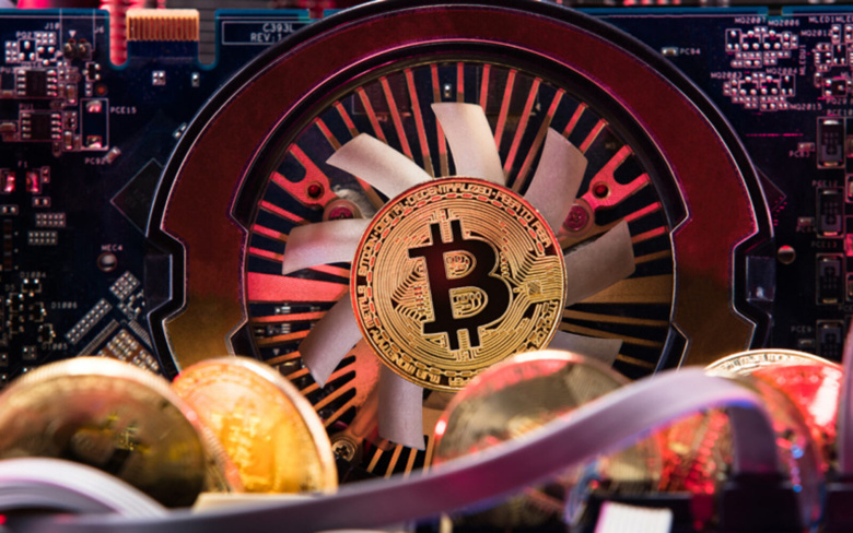 Ele geçirilen yasadışı Bitcoin madencilik makinelerinin değeri Malezya'da %4,000'in üzerine çıktı - Resim : 1