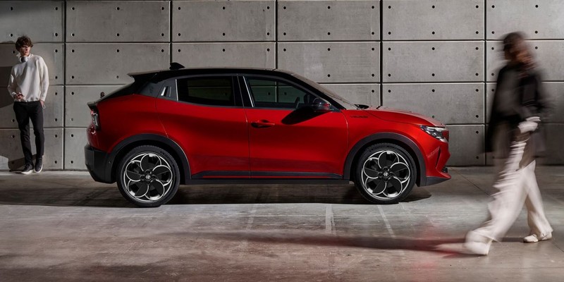 Alfa Romeo Türkiye'de ilke imza attı, Clio parasına otomobil satıyorlar hem de faizsiz krediyle - Resim: 5