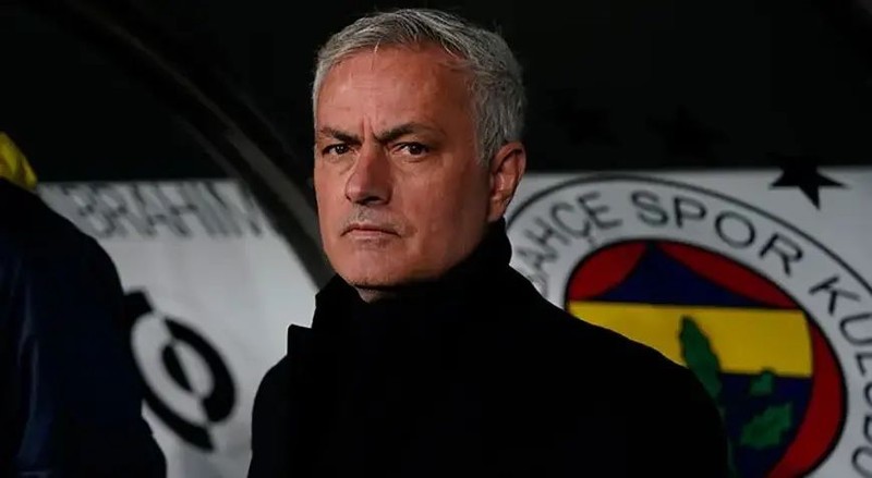 Mourinho'dan Ali Koç'a şok cevap: Fenerbahçe'de 1 euro alacağımı bile bırakmam - Resim: 1