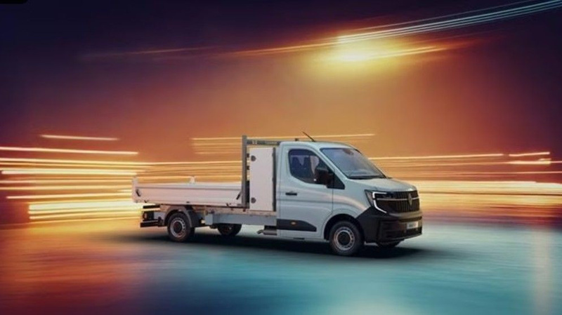Yeni elektrikli Renault Master tanıtıldı: Değişen batarya kimyasıyla daha hızlı şarj - Resim: 2