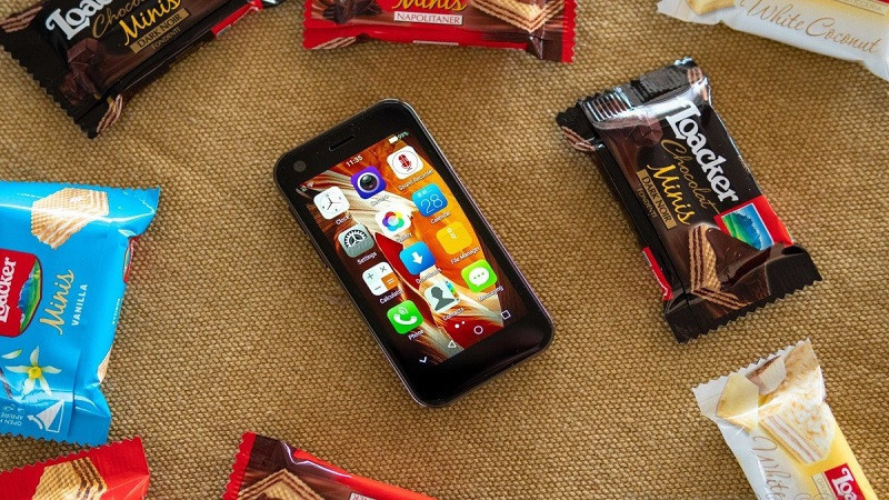 Minik akıllı telefon ister misiniz? İşte Mony Mist! - Resim : 2