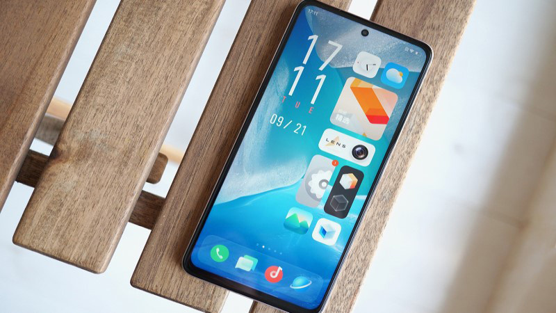 En iyi orta segment akıllı telefon belli oldu! iQOO Z5! - Resim : 1