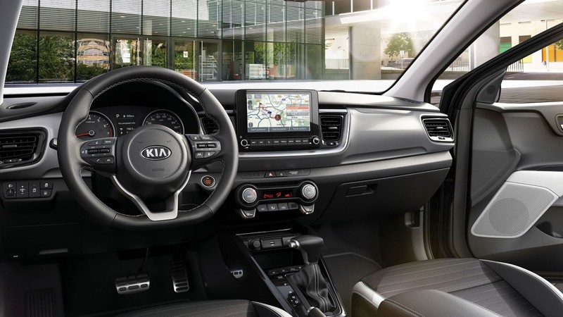 Kia Stonic fiyat listesi: Clio parasına SUV! - Resim: 4