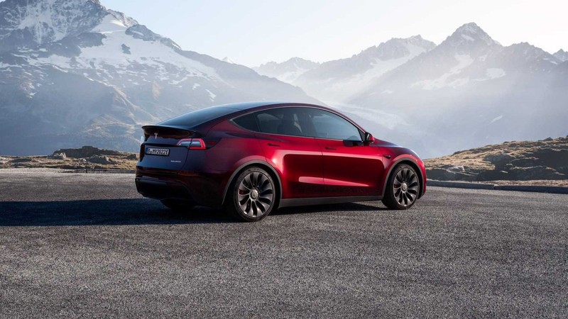 Tesla BYD’yi Türkiye’den silmek için düğmeye bastı, yok fiyatına Model Y satacak - Resim: 1