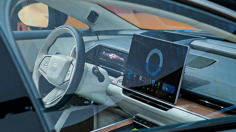 Toyota Tesla'ya meydan okudu, işte Elon Musk'ı bile kıskandıran bZ7 - Resim: 2