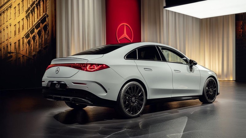 Elektrikli Mercedes CLA tanıtıldı, bu fiyata herkes Mercedes'e biner - Resim: 8