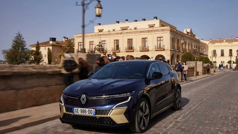 Renault Türkiye hodri meydan dedi, kira öder gibi sıfır araba sahibi olun - Resim: 8