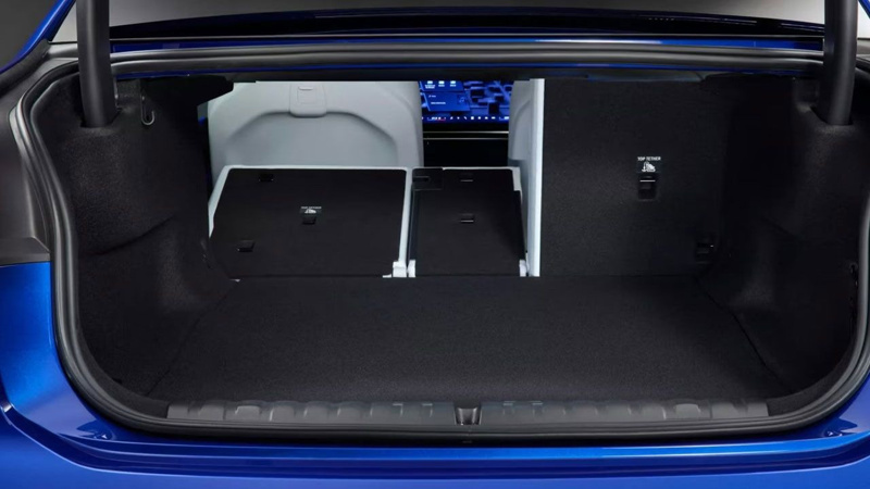 Yeni BMW i3 tanıtıldı: Yepyeni tasarım, 900 km menzil! - Resim: 21