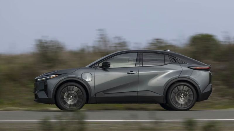 İşte karşınızda Tamamen elektrikli Toyota C-HR+ - Resim: 9