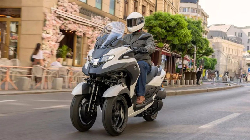 Yamaha dünyanın ilk hava yastıklı scooter'ını tanıttı - Resim: 3
