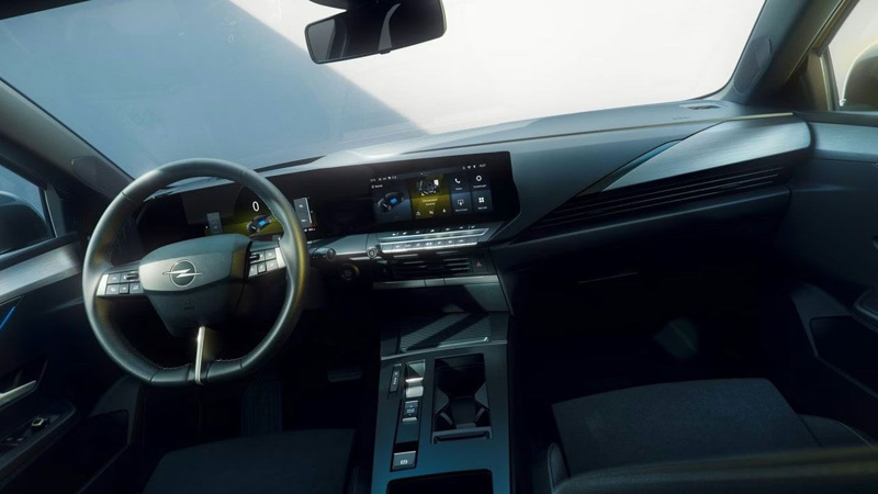 Yeni Opel Astra dizel otomatik Türkiye'de - Resim: 8