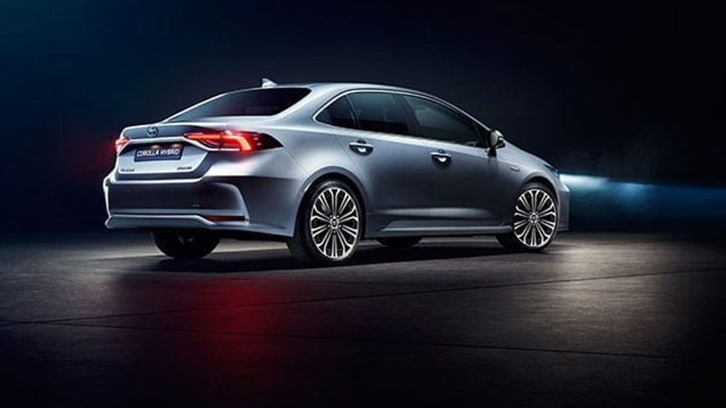 Toyota bu modelin fiyatını tam 570 bin TL birden indirdi - Resim: 2
