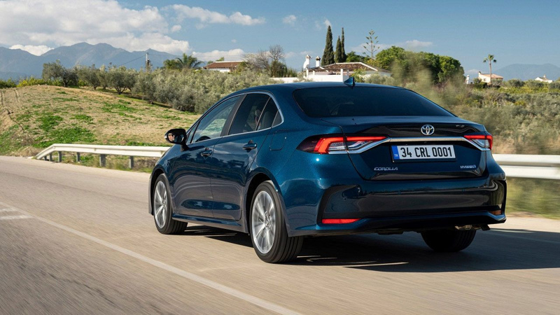 Toyota bu modelin fiyatını tam 570 bin TL birden indirdi - Resim: 9