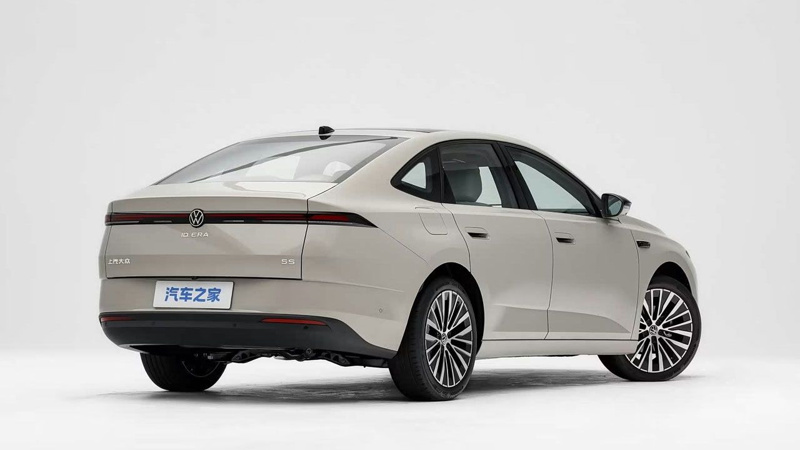 Volkswagen'in 100 km'de 2.8 litre yakan yeni uygun fiyatlı sedanı satışa çıktı - Resim: 19