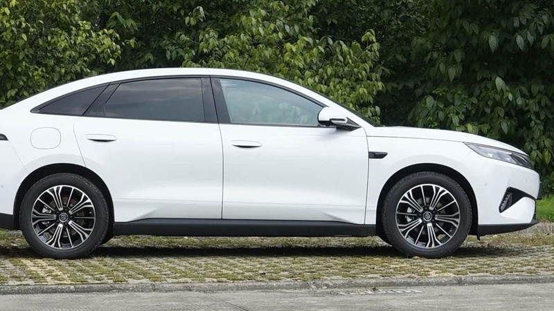 Passat'a Çin'den rakip geldi: BYD Qin Max şok fiyatıyla satışa çıktı - Resim: 3