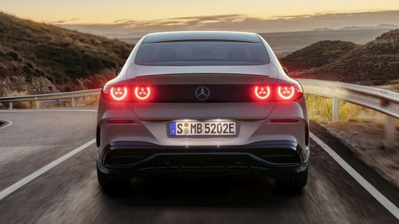 Elektrikli Mercedes C-Serisi Türkiye’de 6.360.000 TL’den satışta - Resim: 5