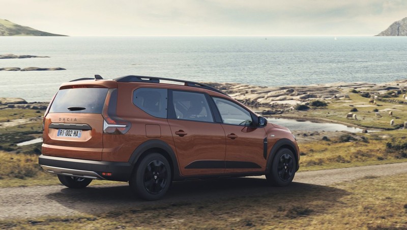 7 kişilik arabayı Egea parasına veriyorlar, Dacia Jogger fiyatları yarıya düştü - Resim: 5