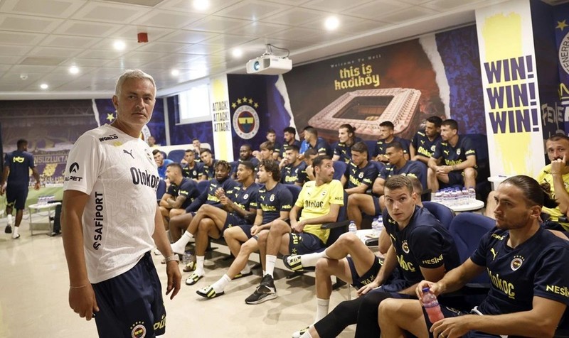 Ali Koç Mourinho ile görüşmek için Londra'ya uçtu, işte ödenecek tazminat - Resim: 5