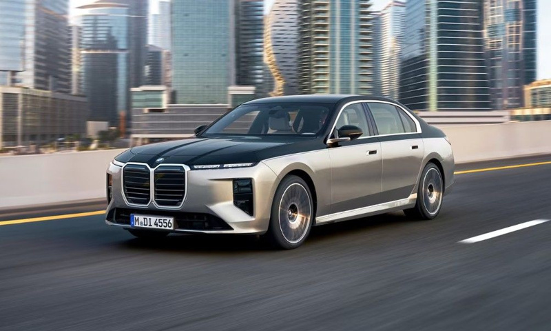 Lüks ve performansın yeni temsilcisi: Yeni BMW 7 Serisi görücüye çıktı - Resim: 4