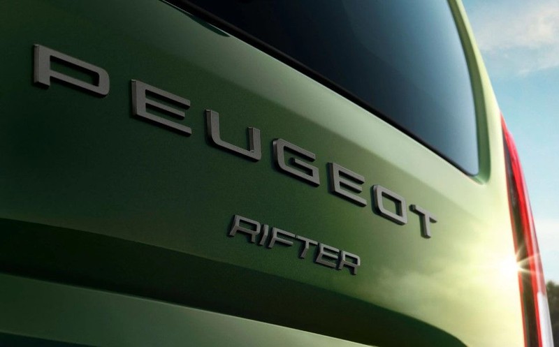 Peugeot çıldırdı, Clio'dan bile ucuza Peugeot Rifter fırsatı - Resim: 6